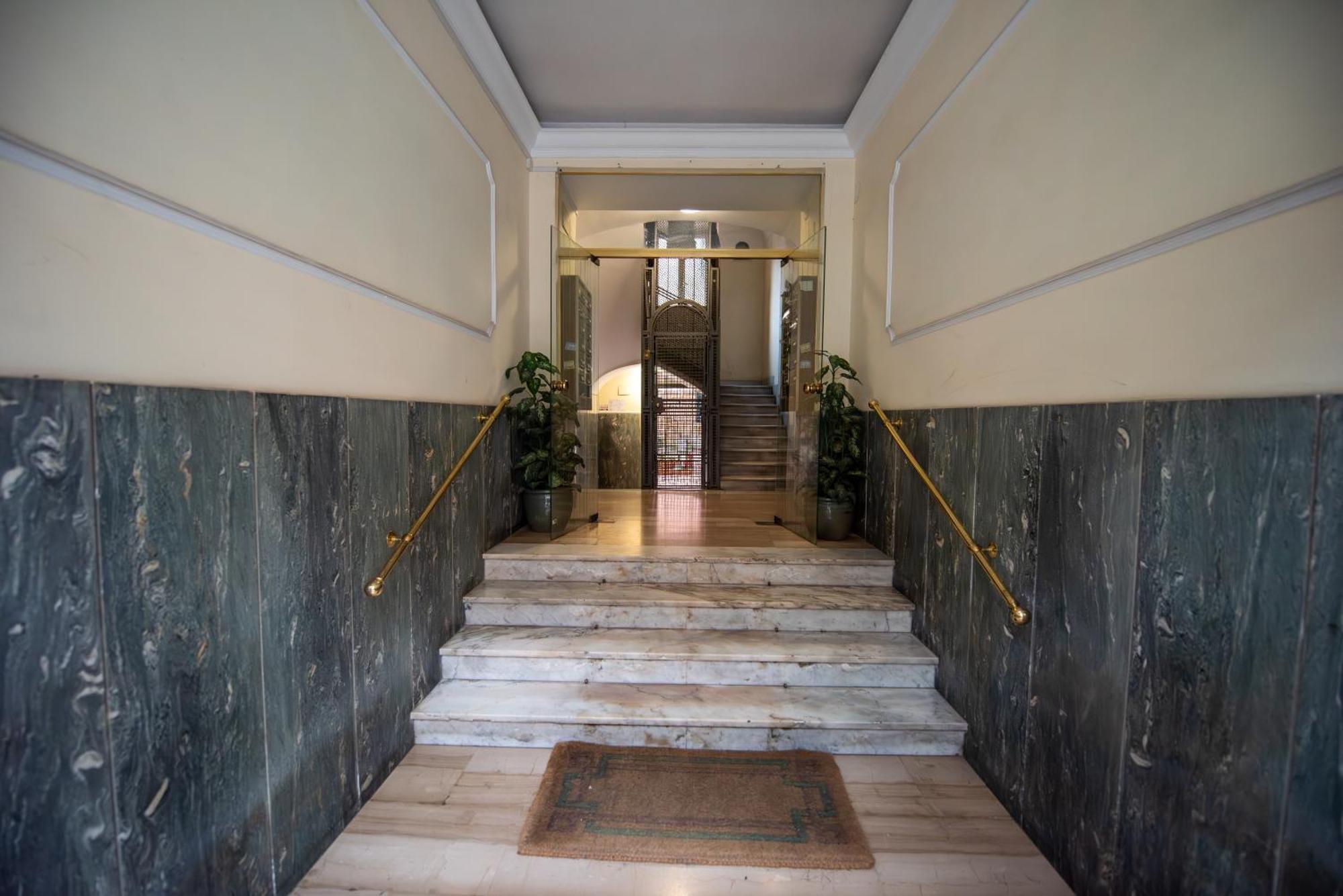 Benny Gold - Domus Romano Extérieur photo